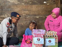 Jelang HUT Ke-4, Batalyon C Pelopor Satbrimob Polda Sultra Salurkan Bansos untuk Warga di Kolaka Utara