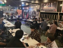 Sekda Kolut Jadi Narasumber di Dialog Profesionalisme Kerja Dalam Pelayanan Publik