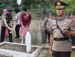 Polres Kolaka Utara Gelar Upacara Ziarah dan Tabur Bunga di TMP Puncak Monapa Jelang Hari Bhayangkara ke-80