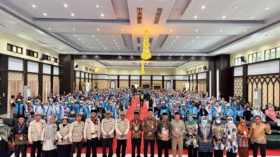 BUPATI KOLAKA UTARA JEMPUT LANGSUNG JEMAAH HAJI DI ASRAMA HAJI SUDIANG MAKASSAR